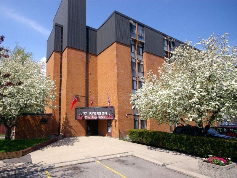 The Alexandra Hotel Toronto Exterior foto